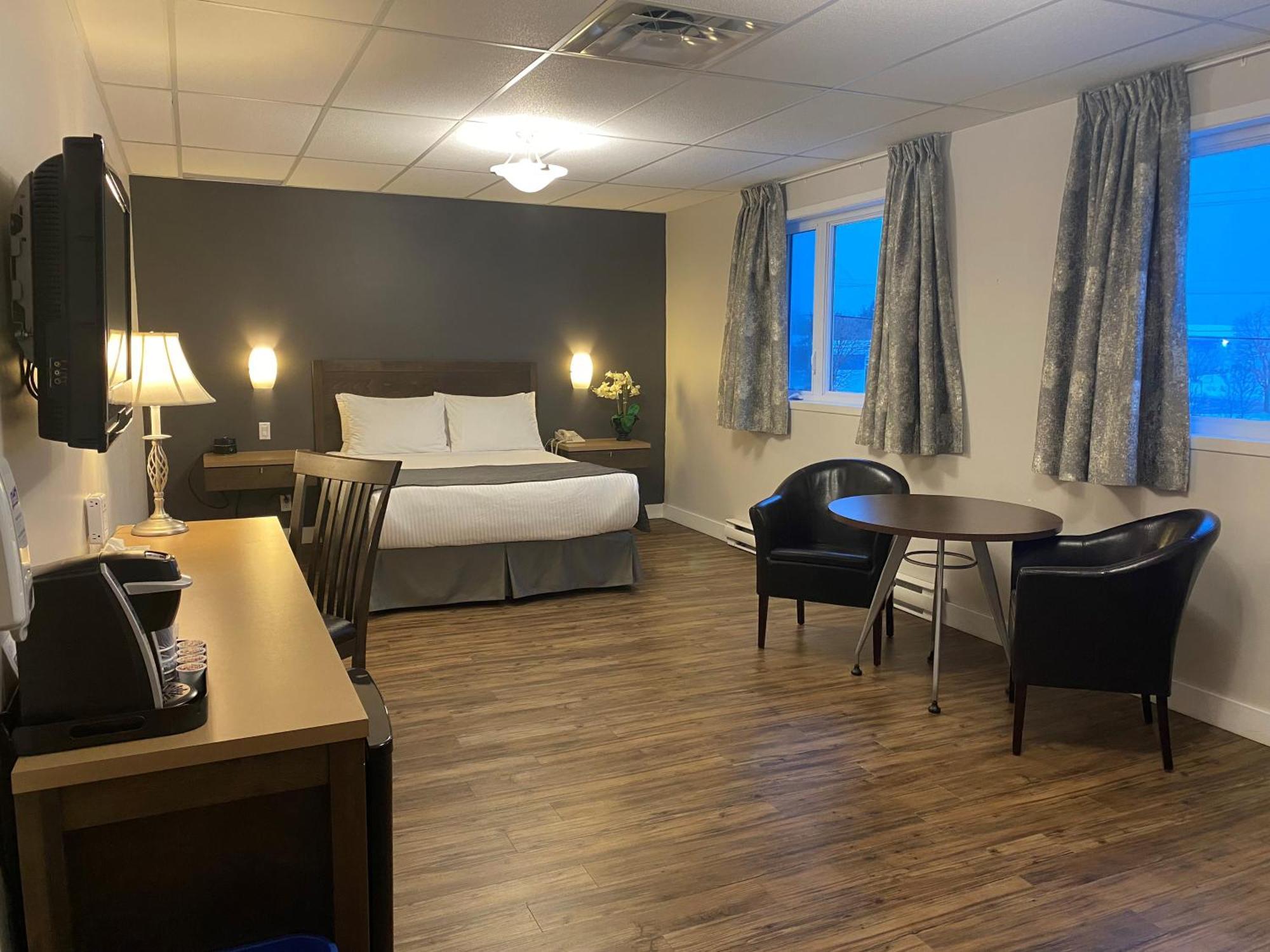 Hotel Centre-Ville Montmagny Buitenkant foto
